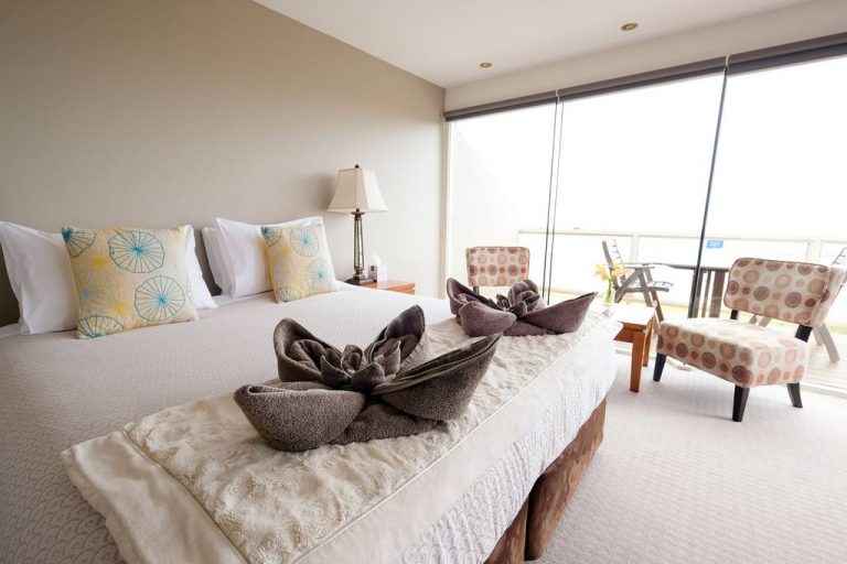 Whitesbeach Guesthouse Princess Suite Luxury Spacious ROom Room