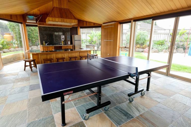 Whitesbeach Guesthouse - Table Tennis Room